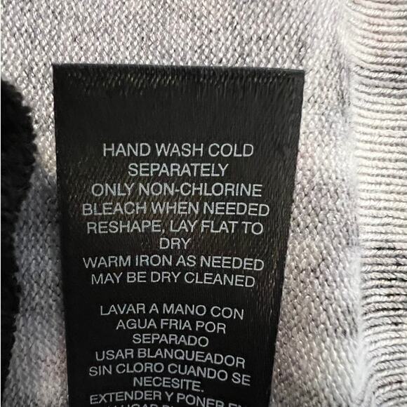 White House Black Market Cardigan Sweater Size S in Black w/Pink White Floral - Picture 8 of 8